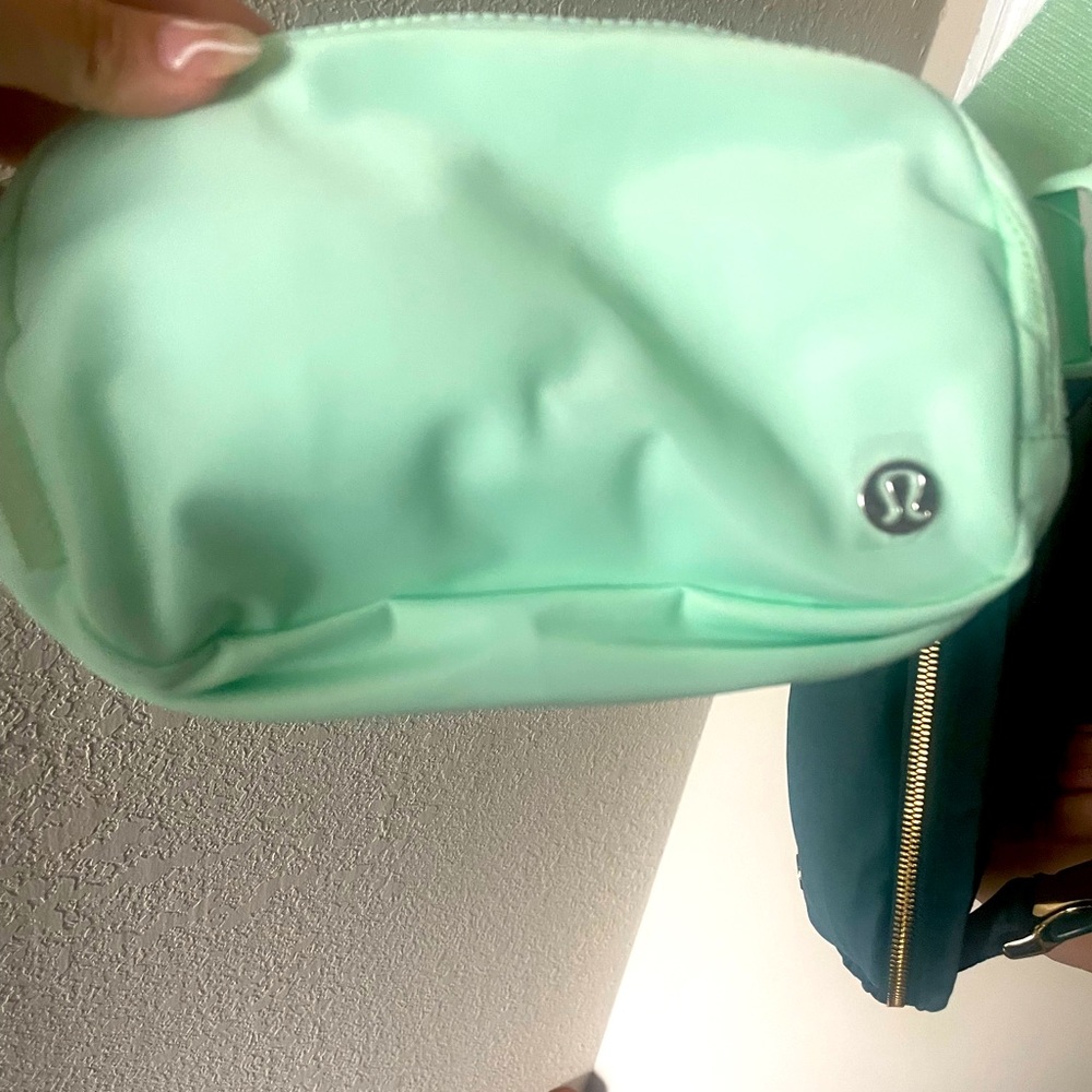Lululemon belt bag